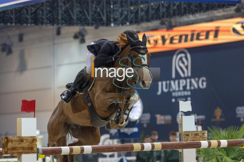 Anquetin Julien (FRA) riding Fiona des Ibis_Verona_20241109_SS358348.jpg